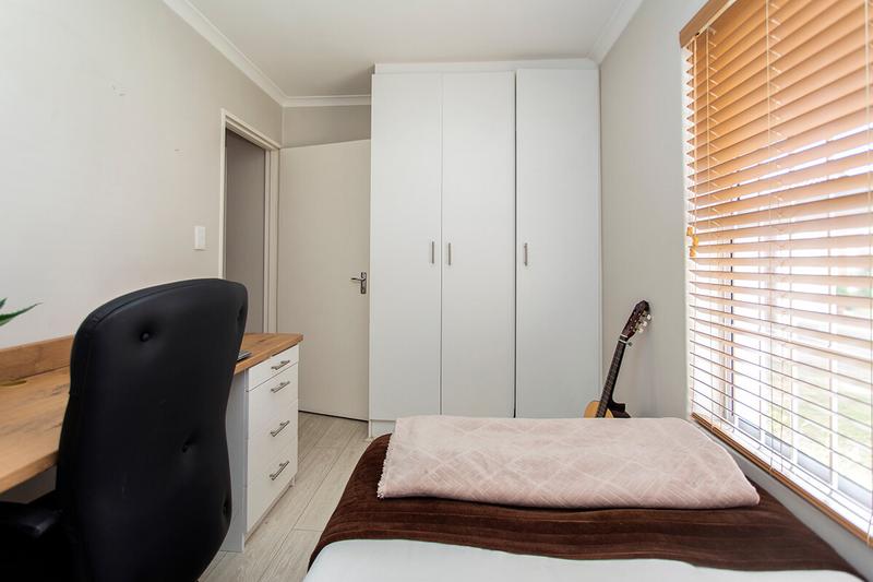 2 Bedroom Property for Sale in Morgenster Heights Western Cape